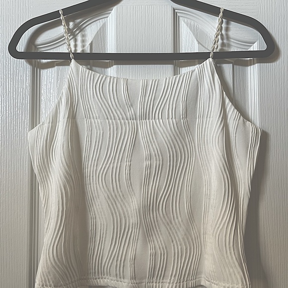 The Water Ripple Textured Pearl Straps Cami - Picture 5 of 5